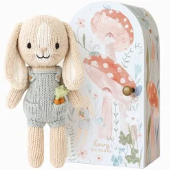 Tiny Knit Dolls
